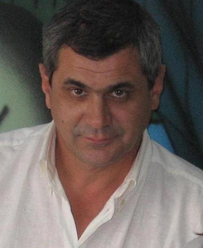 Ingeniero, Librepensador, Nacionalista, Analista Politico. Donante de sangre.@FernandezAnibal me tiene bloqueado, no le gustan mis respuestas. Pañuelo celeste.