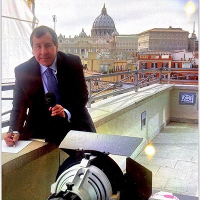Periodista, consultor y estratega en medios. Premio Rey de España 1993, Simón Bolívar 1995 y 2009. El Tiempo, CM&, Noticias UNO, Noticias RCN.