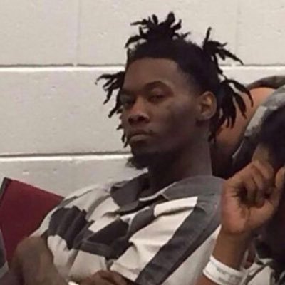 vxyowhatever's profile picture. 🖤🖤🖤