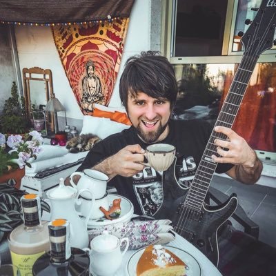 arcayguitar's profile picture. Official twitter of Carlos Arcay 
Guitar Player and producer https://t.co/1noH5kBCt8
