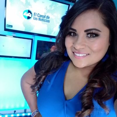 Lic. en Periodismo por la UACJ. Reportero en Canal 44, locutor en Viva 102.5 FM y Corresponsal para Laredo Daily News.