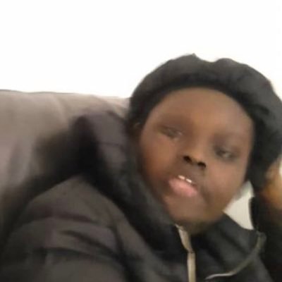 curvy2k's profile picture. 