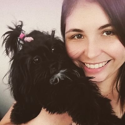 Acho que ser adulto é aceitar que sempre vai ter algo meio merda acontecendo e não dá pra deixar de ser feliz por isso...
Mas às vezes é difícil, né?!