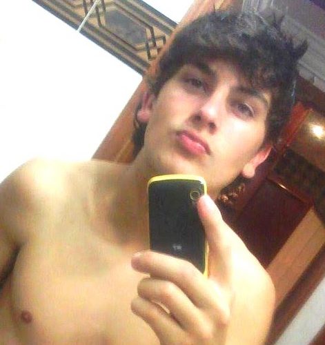 Apenas um fã-clube. Nem o maior ou melhor, mas que ama inexplicavelmente o Gabriel