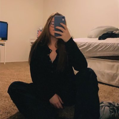 reganparkinsonn's profile picture. 🪴