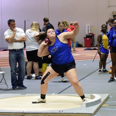 kenzieobrien35's profile picture. | lwe ‘22 | Varsity T&F |