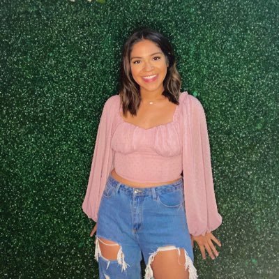 breanna_cadena's profile picture. a forest fire | 25 | TX EX | UTSA M.S | Licensed Professional Counselor |📍 SATX