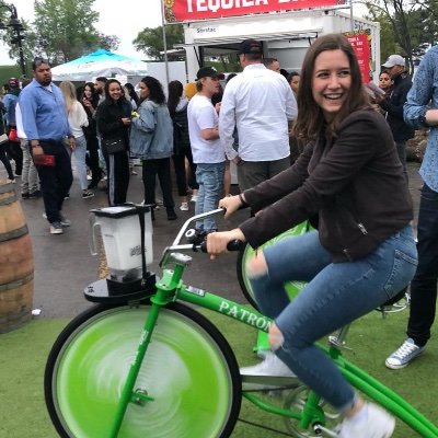 jessleah's profile picture. contrary to my lack of social postings, I am very active online