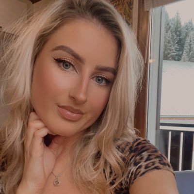 _lucyhenderson_'s profile picture. instagram _lucyhenderson_