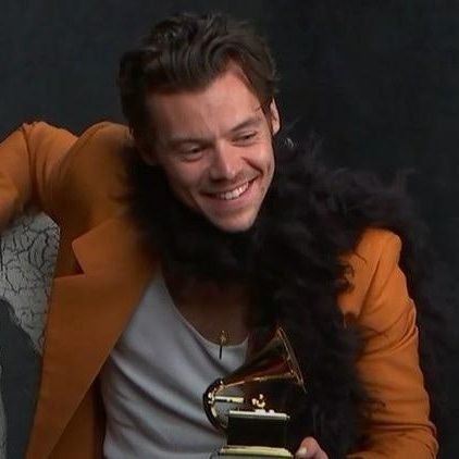 STR0NGHABIT's profile picture. #L : we're unstoppable ༉‧₊˚✧                                           
larrie | ot5 | she/her