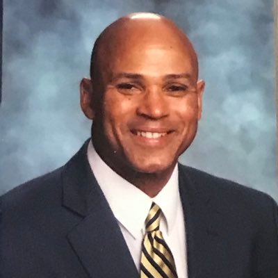 Heritage HS - Vice Principal, Husband and Father of 4, Fan of All Sports Things Cleveland & OSU Related, Alum of U of Akron and YSU, Hometown of Ashtabula, OH.