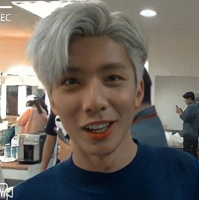 (1999) ENG RP. IPC. 𝗧𝗢 𝗕𝗘 𝗦𝗘𝗡𝗦𝗔𝗧𝗜𝗢𝗡! Meet Hwiyoung, 𝗦𝗙𝟵's own personal party planner and vegetables hater.