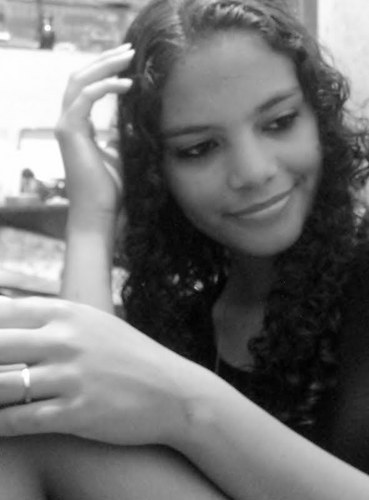 Amanda Oliveira.