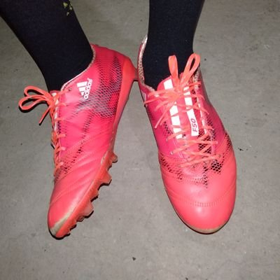 le_bullhead's profile picture. THE BULLhead
Simp wa magari 
LE BULL