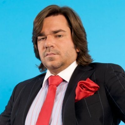 Really_Reynholm's profile picture. All views not my own and likely stolen.