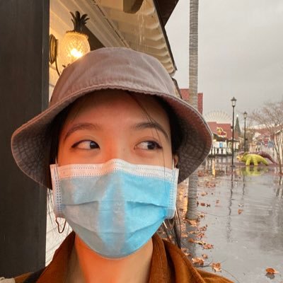 emilyvues's profile picture. life is full; its fullness is defined by you