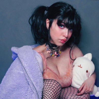Alt for @pandalitrico Former Model x Gaming x Anime x Fashion 🌙