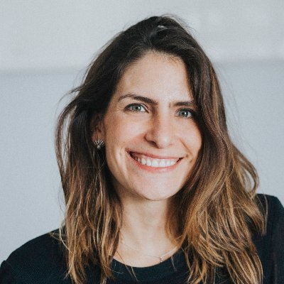 Historiadora. Profesora-investigadora en el CIDE. Historia de la salud pública, el trabajo y la asistencia en México.