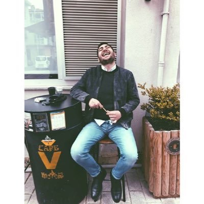 Bir gün gerçekler hayallerden daha güzel olacak.