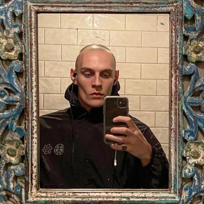 Beau_tifulhell's profile picture. I can't get no satisfaction.