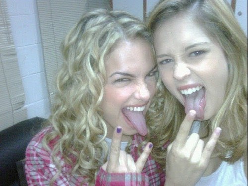 Fã Clube dedicado a nossas divas @Lua_Blanco @sophiaabrahao .. Since: 27/05/2011