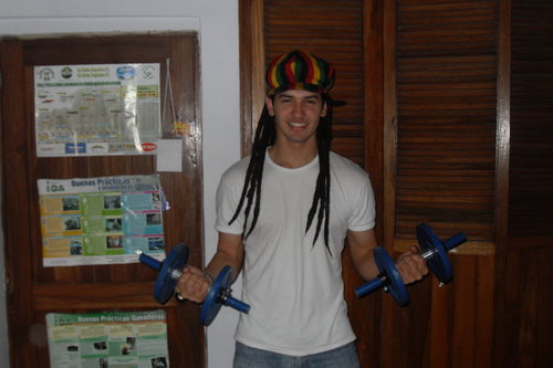 elrickhernandez's profile picture. Veterinarian. Esp. MSc. PhD student at Purdue University. 
Genetics - Animal welfare and behavior - Fulbrighter.
Project Management Specialist.