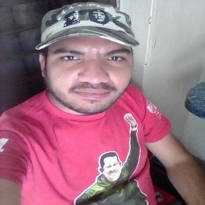 joven Revolucionario de izquierda, seguidor del legado del comandante chavez, Parlamentario de la comuna Bolívar y Chávez por siempre 8.