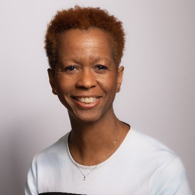 B2B marketing professional with expertise in strategy development, branding and communications. Enjoys marathons, traveling and fine wines.