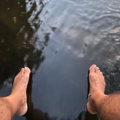 zacthirst's profile picture. insta: @zacthirst