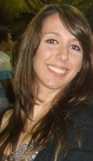 Uma futura estudante de comunicação, eterna curiosa, amante de boa musica, fã de series e com 19 anos até agora bem vividos.