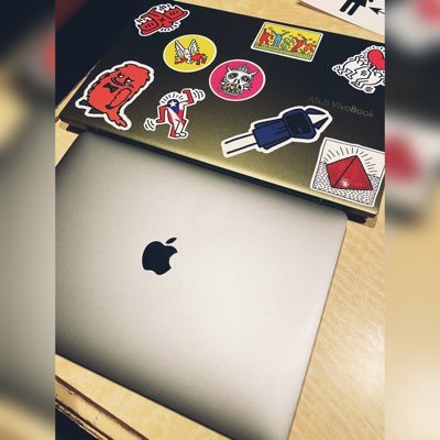 プログラミング初心者の大学生2人で今までになかった新しいSNSを制作しています!今年中にリリースしたいと考えています😄追加して欲しい機能などあればDMよろしくお願いします!