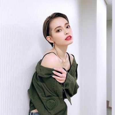 瑠璃奈 RURINA (@rurina786) / Twitter