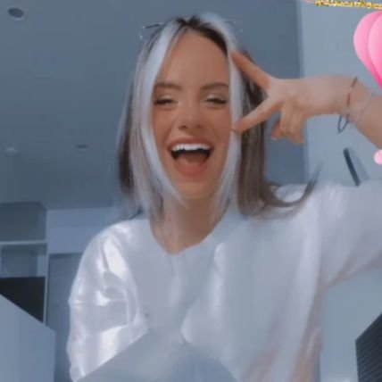 Cemre_Solmazfam's profile picture. 