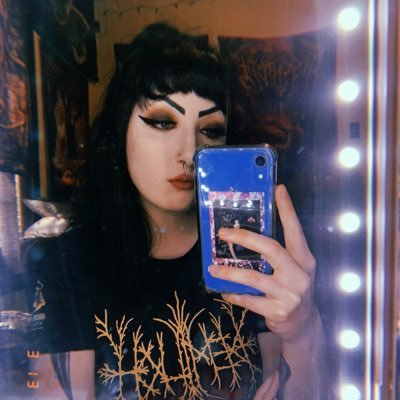 maggotxcasket's profile picture. I love Alex n riffs