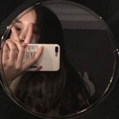thulungmaa's profile picture. 🌸
 You don't have to be great to start,but you have to start to be great!!👑                     

                     A pretty stranger🖤
