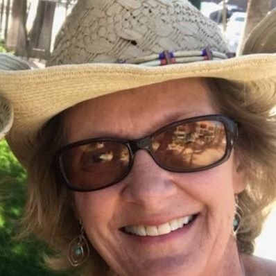 Joyce63494092's profile picture. 