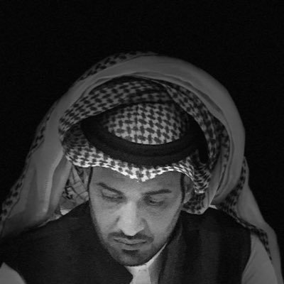 نشأنا على أرض وطننا، فمهما كتبنًا من الدواوين أشعارًا سنقف عاجزين عن التعبير عن عظمة الوطن.