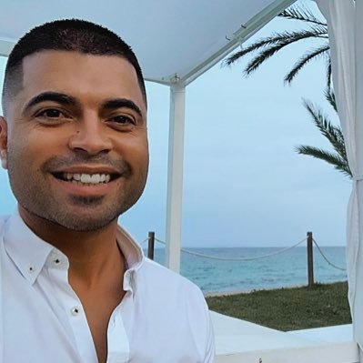 Está quase sempre certo e raramente se engana. Um exemplar raro que chega a aprender com os seus próprios ensinamentos.