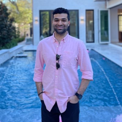 ZuRizzy's profile picture. I literally tweet one thing a year, you won’t find anything here.