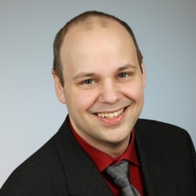 Scientist at heart, AI enthusiast, Star Trek fan, tinkerer, maker, specialist data analysis, passionate software developer. I fu**ing love robots!