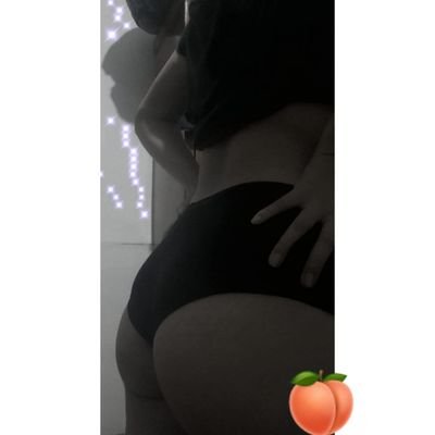 Podemos ser sumisas y a la vez malvadas. 
Nosotras somos Peach 🍑, Honey 🍯 y Strawberry 🍓.