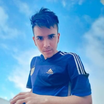 PabloSotoBJ's profile picture. 2.5. 🇸🇪Hincha Fanático de Boca Juniors. La vida sin problemas es, matar el tiempo a lo bobo..