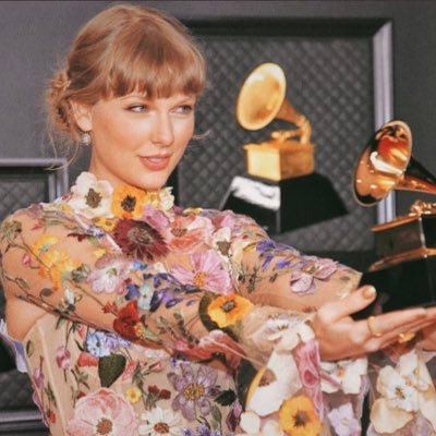 here to stan taylor swift and make money trading (tweets are opinions)