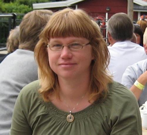 gladtant's profile picture. På dagarna ekonomi och projektledning på Montania System AB, resten av vaken tid 100% fotbollsmamma till 3 underbara pojkar.