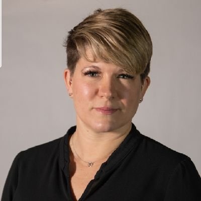 eringust83's profile picture. 