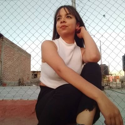 🥑LN.
Realmente eres lo que comes.
medio metro de buena vibra
✨🖤
😼🌜☁️🎨💫