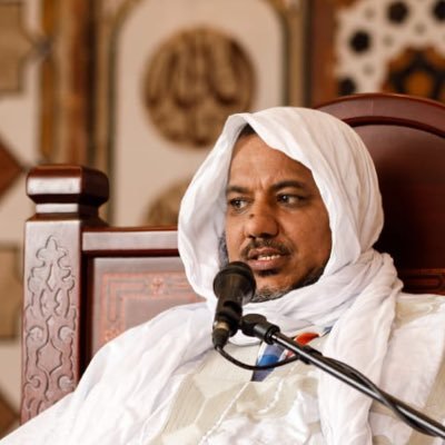 هذه الصفحة أنشئت بمبادرة من بعض طلاب الشيخ، وهم المشرفون عليها.