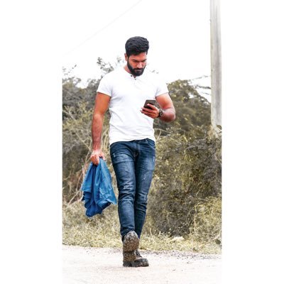 sureshr71327032's profile picture. Please vote Congress Jai Sharmila Akka🔥🔥