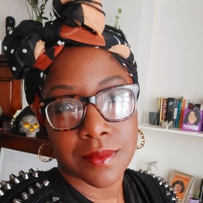 Health & #SciComm flack @WS_London | Done time @WellcomeTrust @NICEcomms | Tweets stuff that excites or infuriates | 🇳🇬 Naija born 🇬🇧 UK matured | She/her