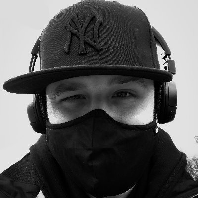 Senior UI Artist of @frostpunkgame, indie dev and dedicated red panda fanboy.